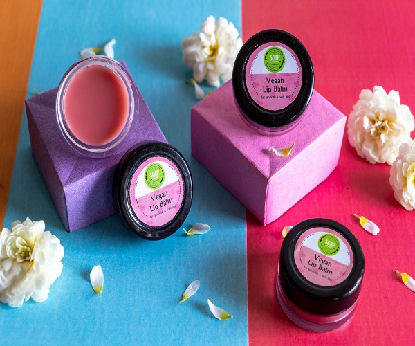 LIP BALM  ULTRA HYDRATING TINTED BALM 